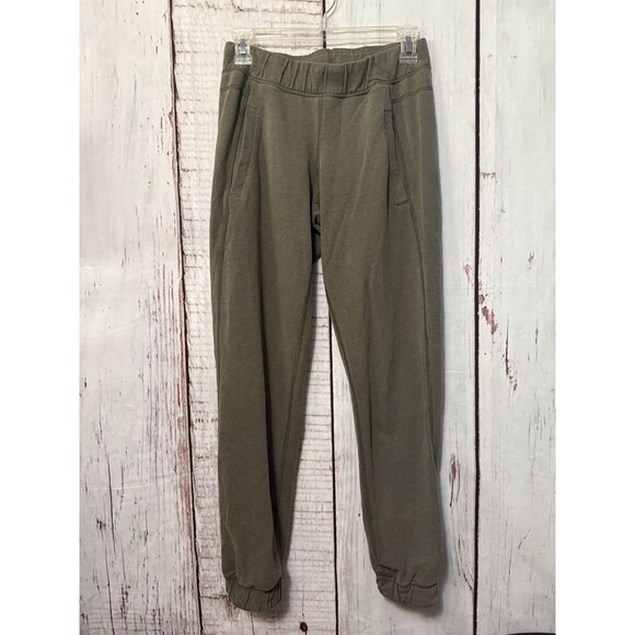 Lululemon Sattva Pant II LR French Terry Sweatpants Fatigue Green Size 2 W5L46S - Picture 1 of 9